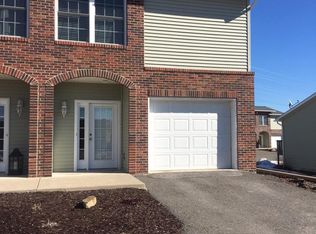 37 Terrace Dr, Olyphant, PA 18447