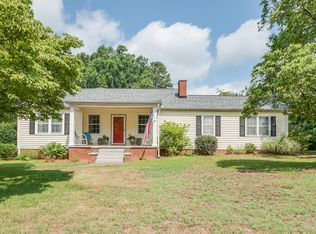 319 1st St, Statham, GA 30666