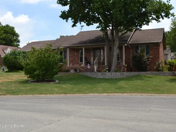 8701 Nansen Ct, Louisville, KY 40228