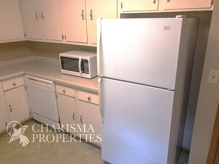 3004 S West Ave — Photo 13