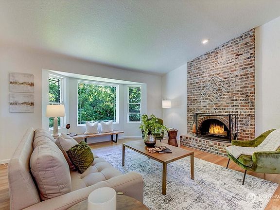 5th image of 15123 206th Avenue NE