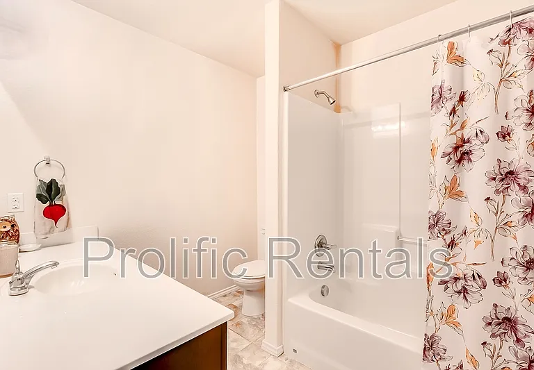 5102 Screaming Eagle Cir — Photo 25