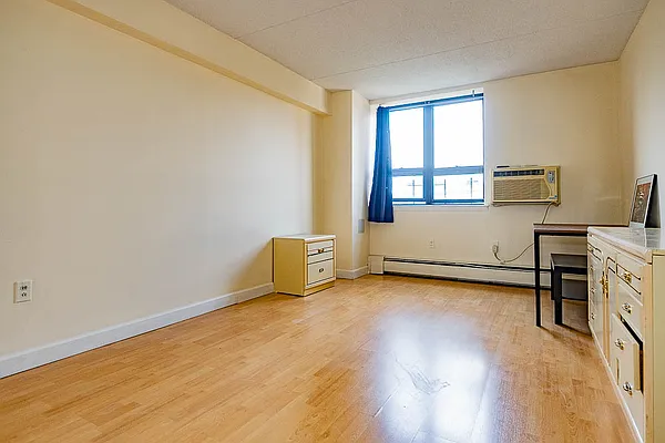 Rented by Corcoran | media 8