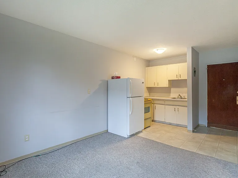 313 3rd Ave NE #9 — Photo 9