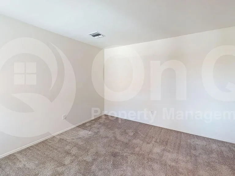 8811 E Stone Meadow Cir — Photo 9