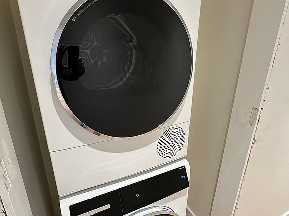5th image of 150 17th St APT 102