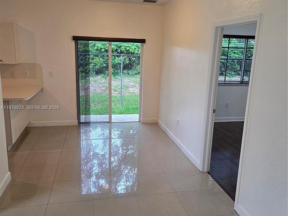 5th image of 2630 NE 3rd Dr Unit 101