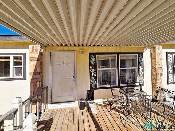 3rd image of 216 Charlies Ln
