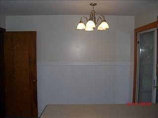 3rd image of 920 S Pine St