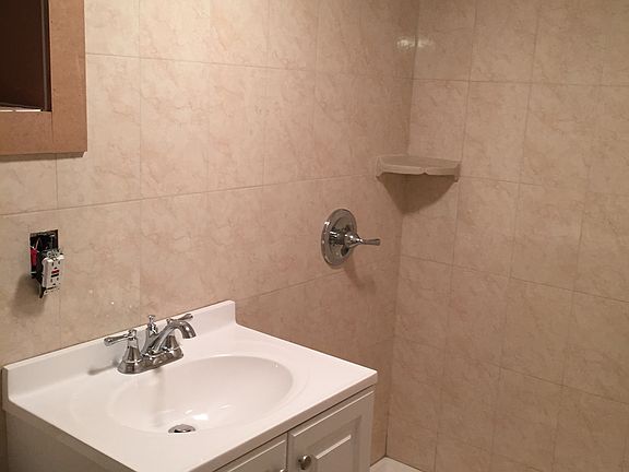 3rd image of 8210 255th St