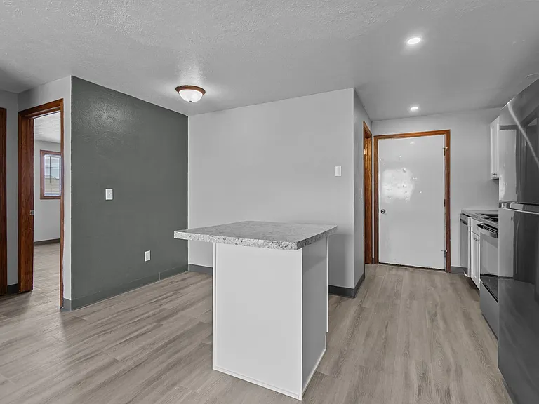 Moraine Terrace Apartments — Photo 5