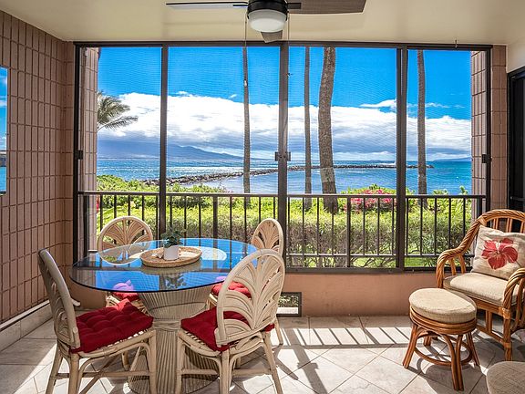 3rd image of 30 Hauoli St APT 107