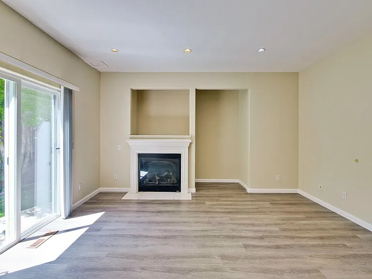 352 Beemer Ave — Photo 16
