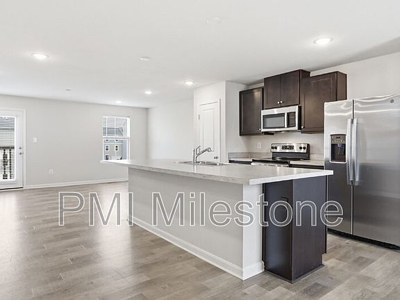 4th image of 141 Perdiz Rd
