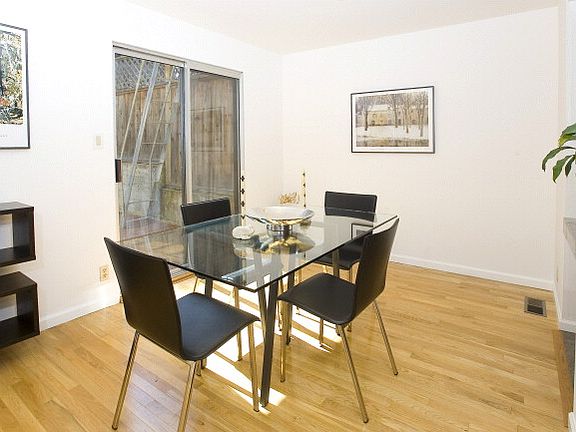 5th image of 902 Corbett Ave APT 3