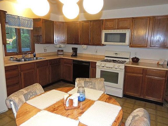 5th image of 52525 Twin Lakeshore Dr