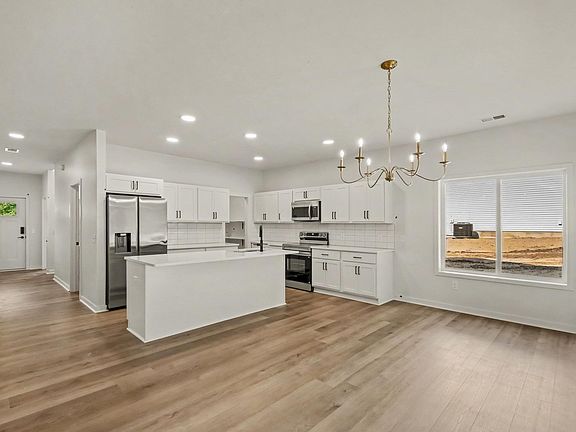 2nd image of 1480 W Valley