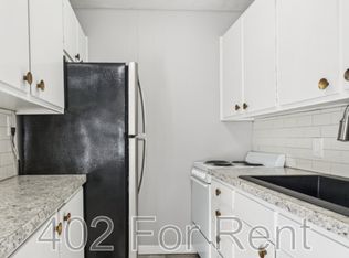 115 S 38th St #2, Omaha, NE 68131