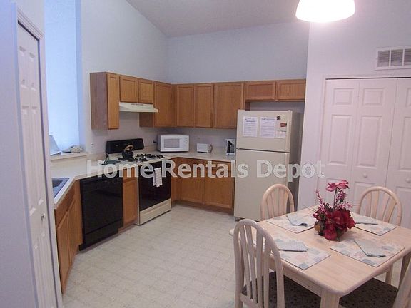 3rd image of 5123 Violet Ln