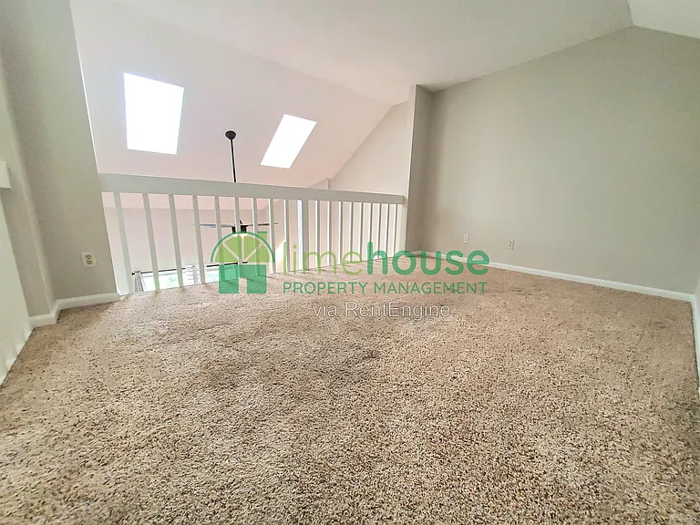 4944 Willow Pointe Ln — Photo 12