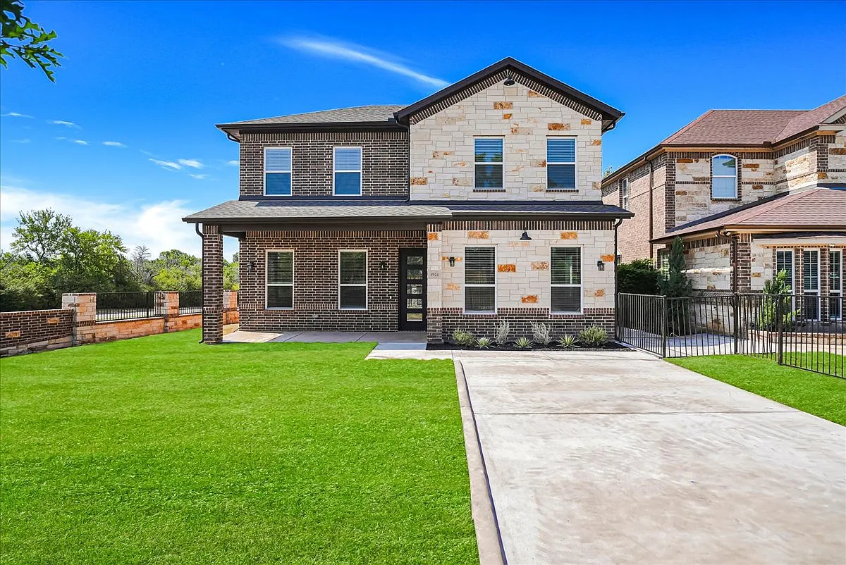 4 bed, 2.5 bath, 2275 sqft, $3,000 — Photo 3