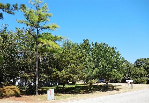 4th image of 1220 Garza Ln