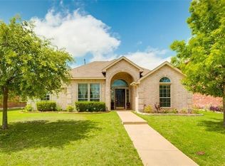121 Rutherford Dr, Rockwall, TX 75032