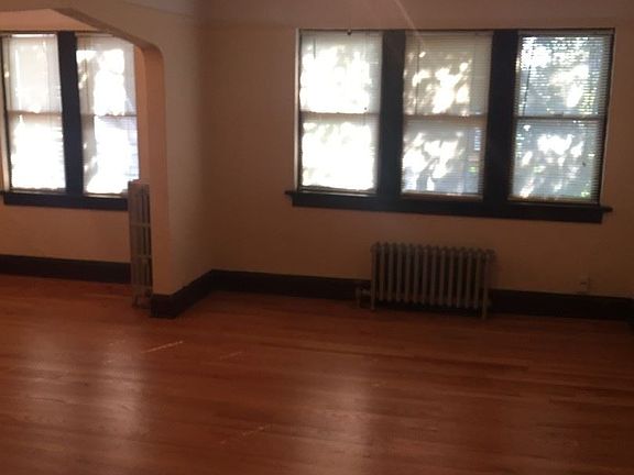 5th image of 3229 N Oakland Ave APT 3