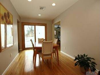 4th image of 15 Midwood Dr