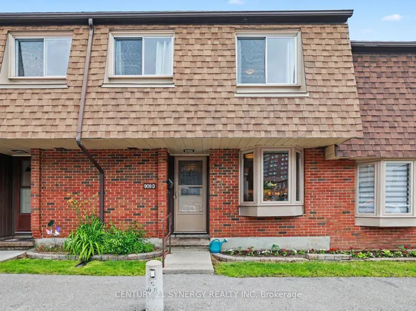 909 D Elmsmere Rd, Ottawa, ON K1J 8G4