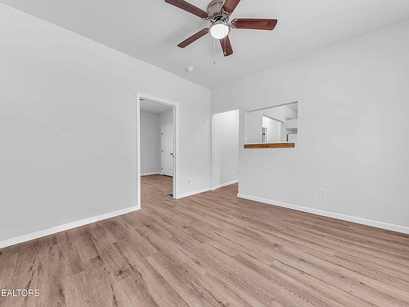 5th image of 2730 Barton St