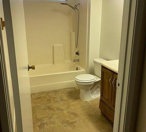 5th image of 16590 Seville Ave APT D