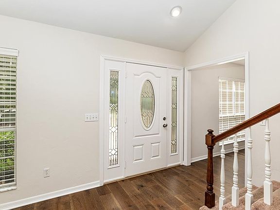 4th image of 10021 SW 42ND ROAD