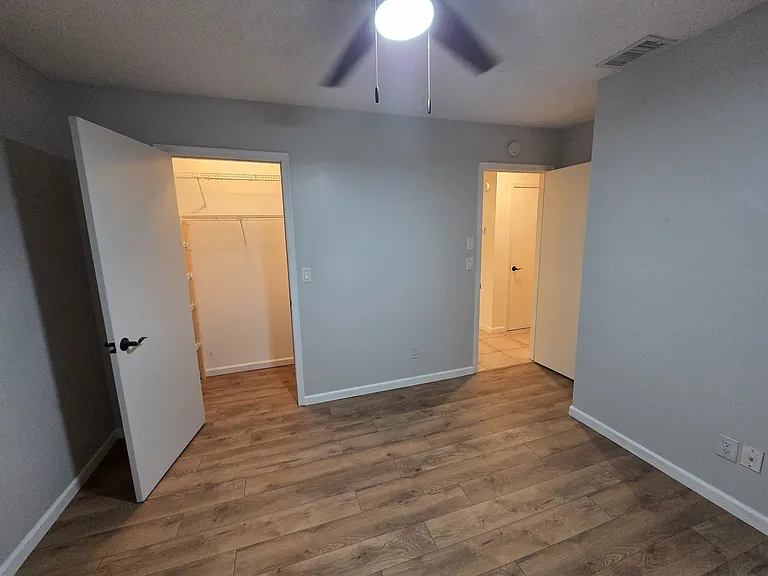35120 Whispering Oaks Blvd — Photo 21