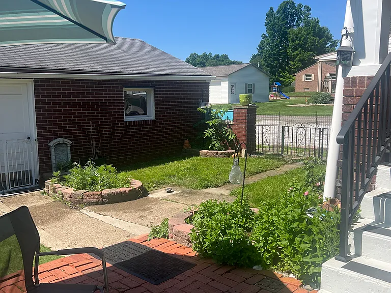 2247 Tremont Ave SW — Photo 11