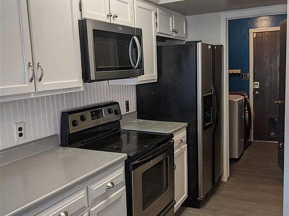 2nd image of 182 Espee Ct