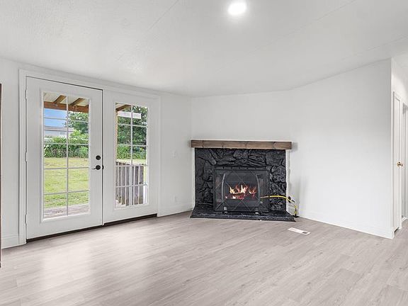 4th image of 201 Springridge Dr