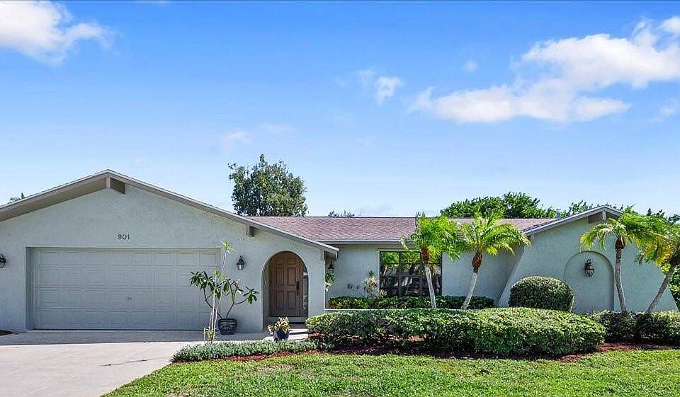 1st image of 901 Alamanda Dr