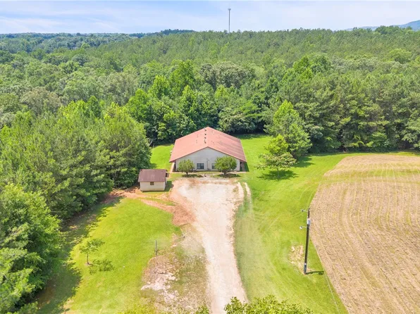 140 Kimball Ln #B-c-a, Walhalla, SC 29691