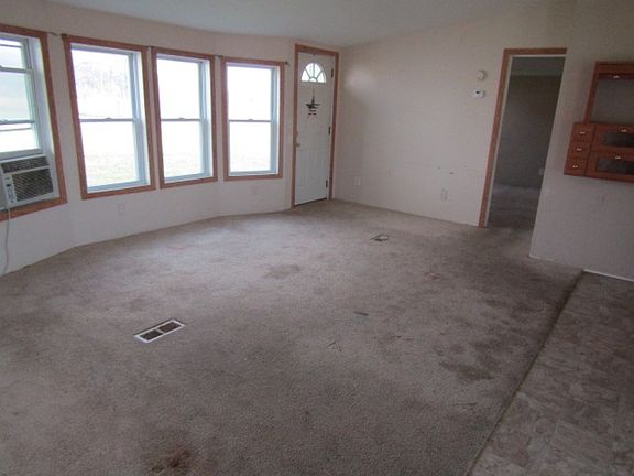 3rd image of 917 Township Road 27