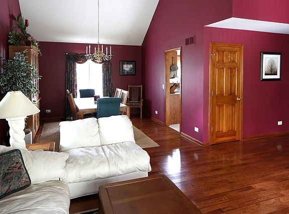 5th image of 4421 Chelsea Ave