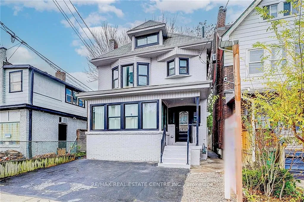 5 bed, $3,200 — Photo 1