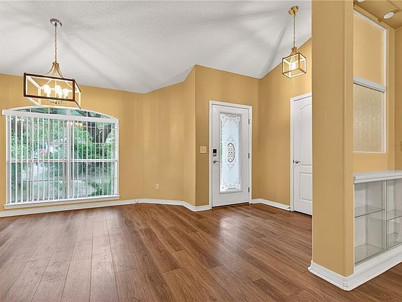 5th image of 32884 W Bay Dr