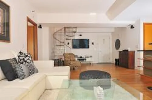 Sold by Great Jones Realty | media 23