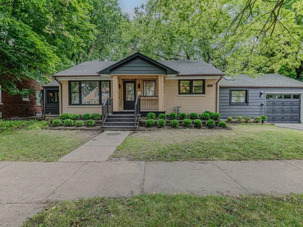 1500 Noyes St, Evanston, IL 60201