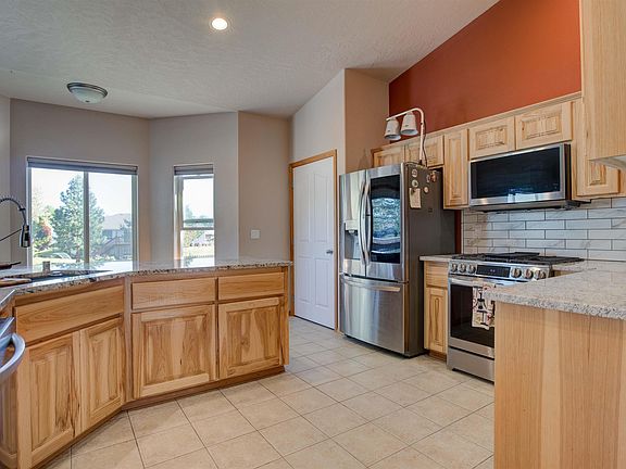 4th image of 9715 Balflour Dr