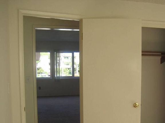 2nd image of 4422 Temecula Street # First Floor