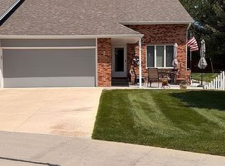 3 Brentwood Ct, Scottsbluff, NE 69361