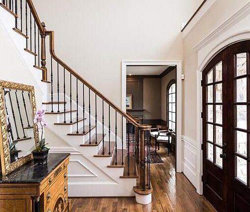 2nd image of 2254 Parkwood Place Ct SE