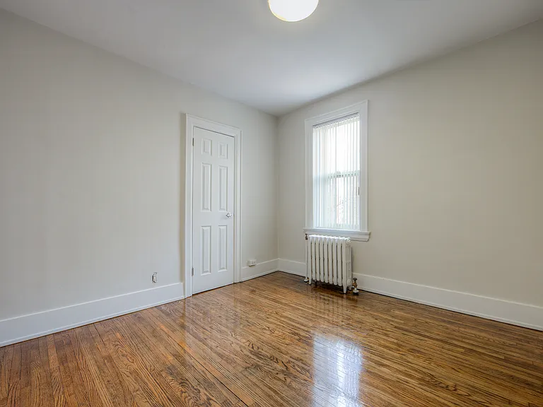 778 Broadview Ave — Photo 5